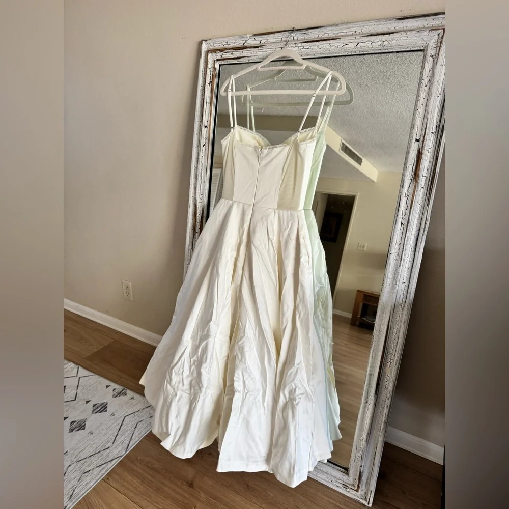 NWOT HOUSE OF CB Mademoiselle White Tulle Midi Dress